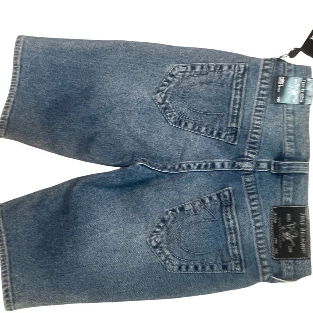 Sz 28 men’s true religion blue denim jean shorts